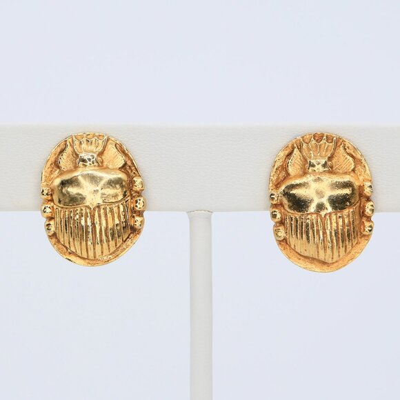 Vintage MMA Bright Gold Plated Egyptian Revival Scarab Clip-On Earrings 1980s - Picture 1 of 5
